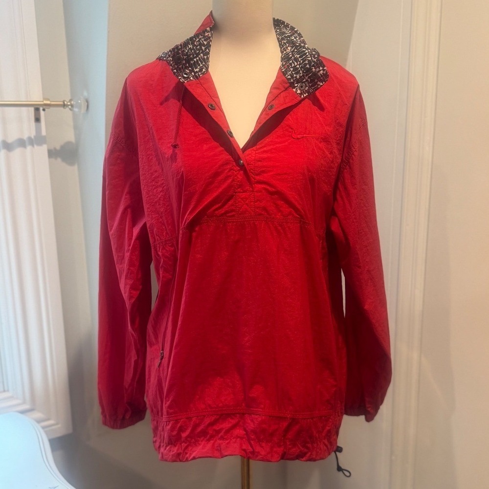 Vintage Nike Red Pullover Windbreaker Anorak Printed Hood Lining |‎ Size Medium